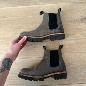 Nisolo Go-To Lug Chelsea Boots